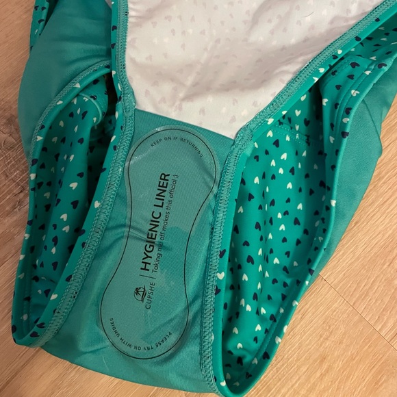 Cupshe bottom size M - Picture 5 of 5